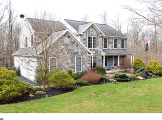 102 Overlook Rd, Morgantown, PA 19543