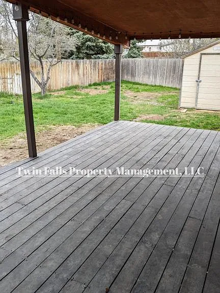 2121 Sherry Cir — Photo 20
