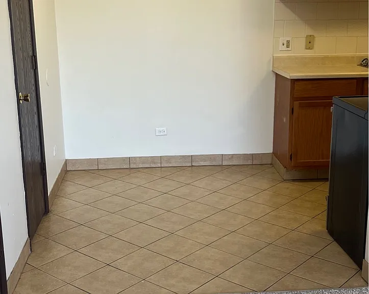 1011 Grand Ave — Photo 2