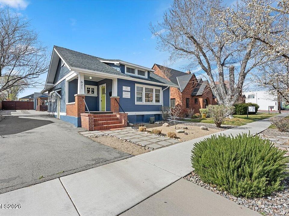 1st image of 621 Forest St