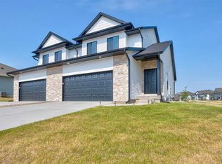 1110 Leann Cir, North Liberty, IA 52317