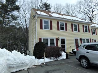 28 Powder Mill Dr #28, Kennebunk, ME 04043
