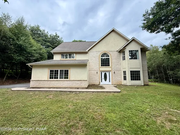 3116 Mountain Terrace Dr, Blakeslee, PA 18610