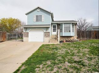 387 W 25 S, Clearfield, UT 84015