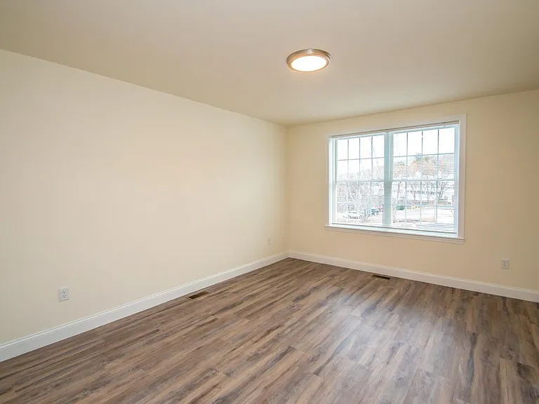 38 Alpine Place Dr #210 — Photo 11