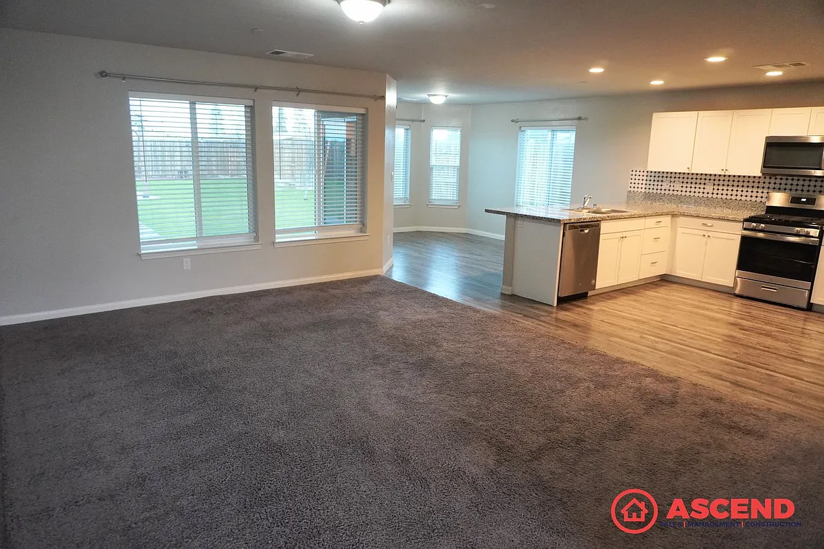 Building Photo - 9803 Heather Meadows Dr
