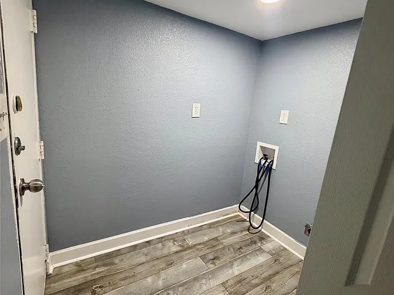 2322 Central St #4 — Photo 15