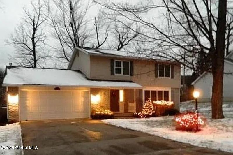 2nd image of 105 Overlook Drive