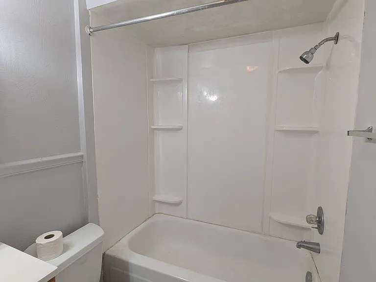 725 Chartiers St #2 — Photo 12
