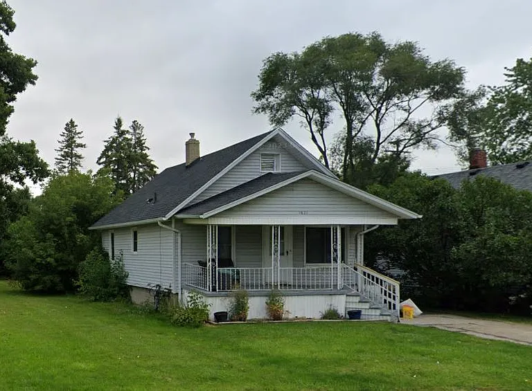 1621 Miller St — Photo 1