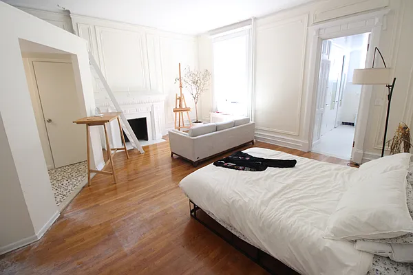 Rented by Luxor Homes & Investment Realty | media 13