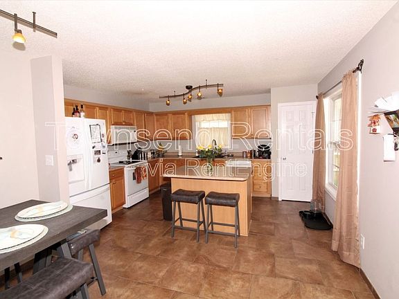 5th image of 4401 Clifton Dr