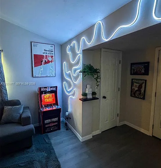 370 Hand Ave — Photo 15