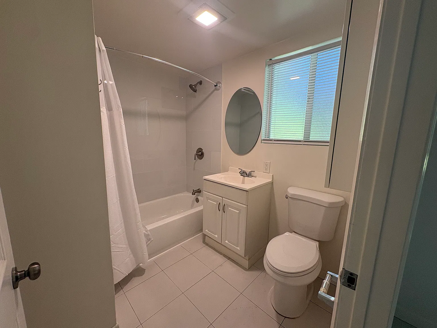 397 N Oakland Ave — Photo 4