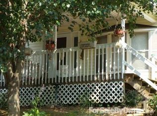 451 Don Felmet Rd, Leicester, NC 28748