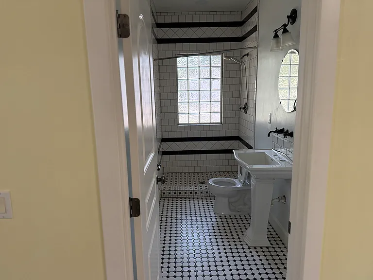 936 S Maple Ave — Photo 6