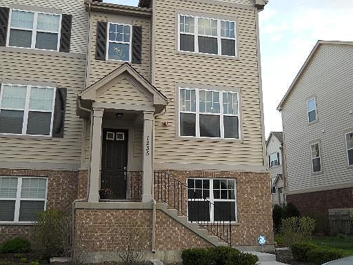 1st image of 1235 Willow Ave