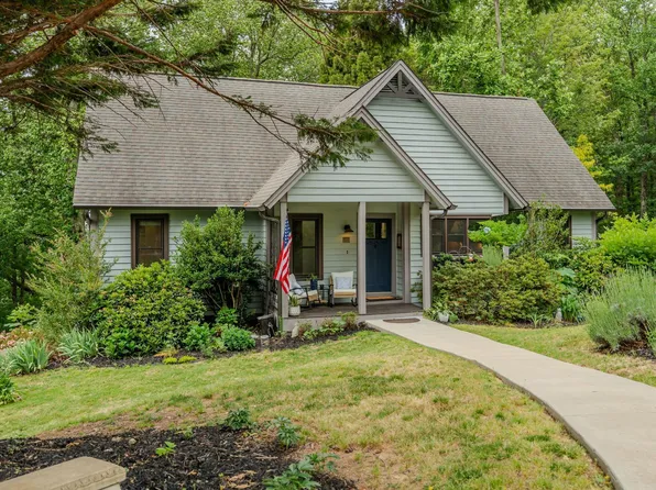 130 Raptor Way, Landrum, SC 29356