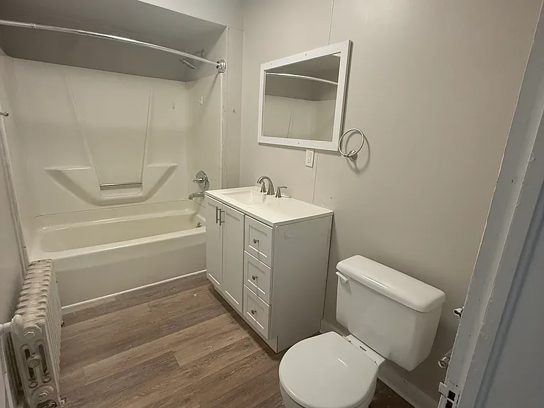 401 Sussex St #1 — Photo 4
