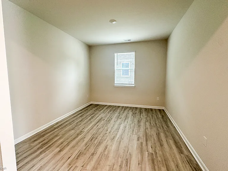4044 Brians Ln — Photo 15
