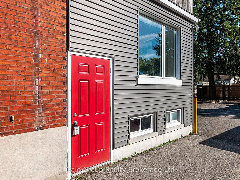 535 Ontario St — Photo 11
