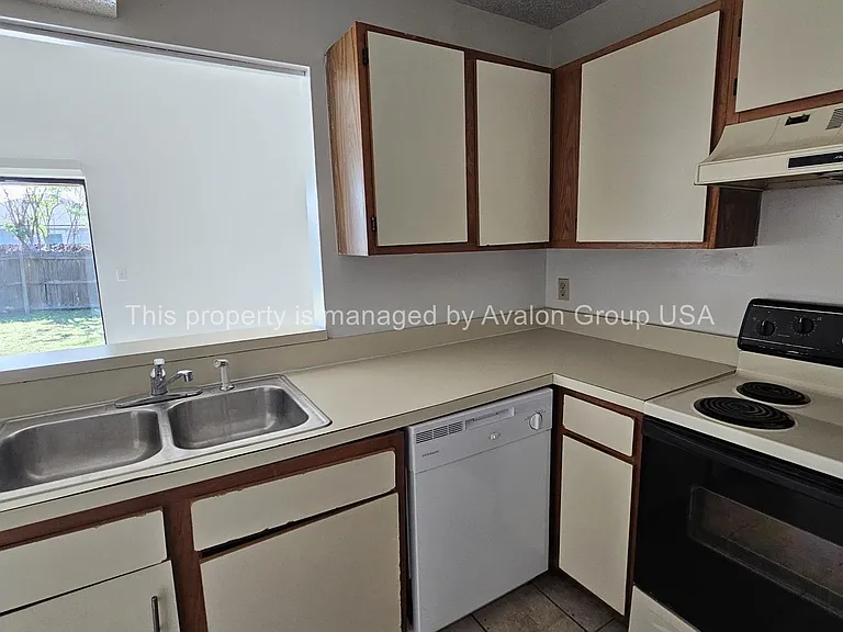 10724 Alden Rd #1 — Photo 13