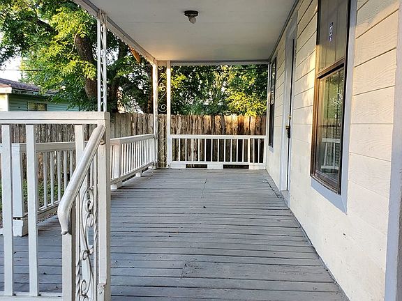 3rd image of 400 Avenue C