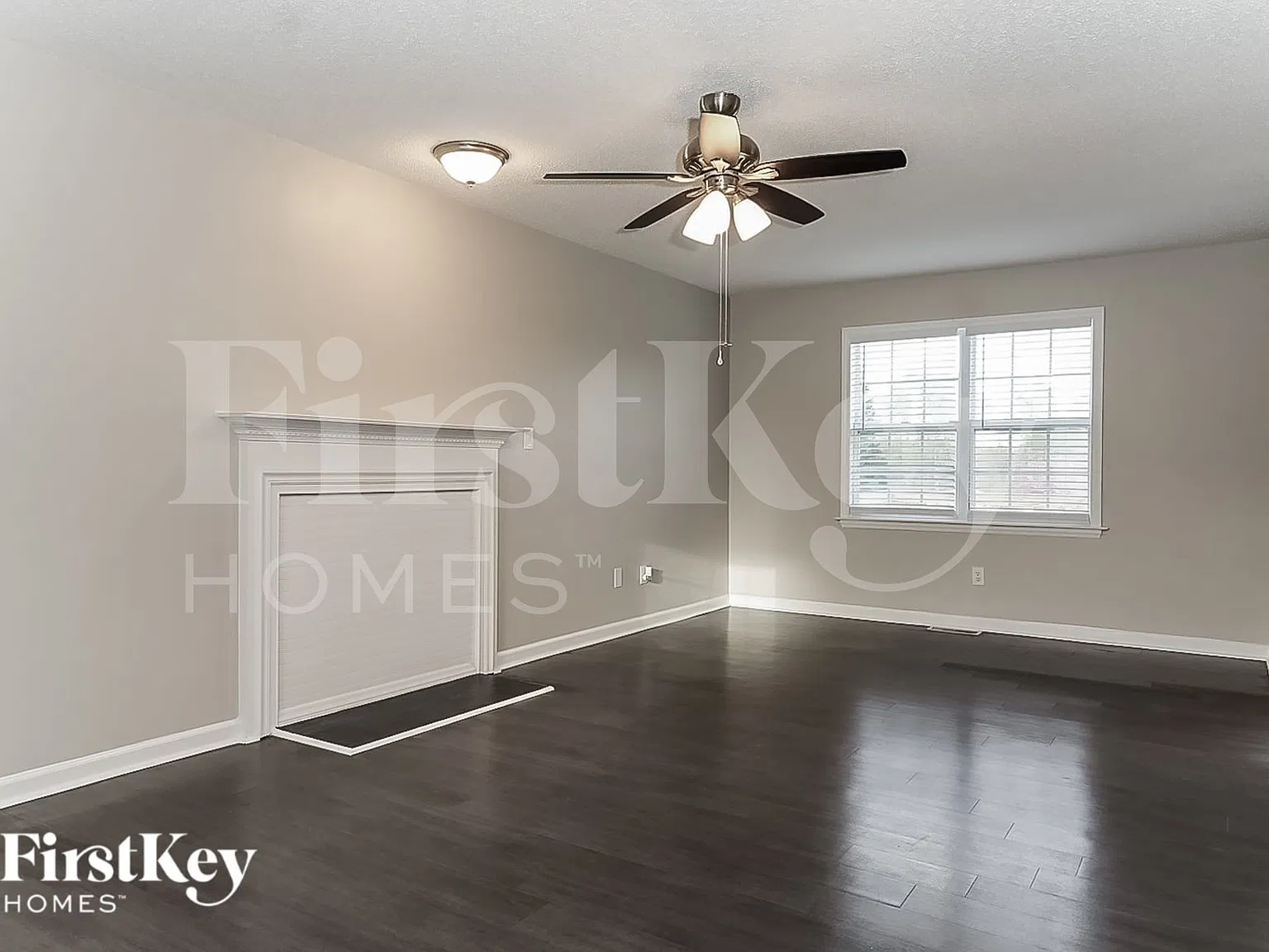 3 bed, 2.5 bath, 1440 sqft, $2,240 — Photo 3