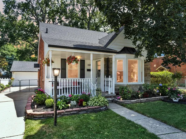 155 Beechmont St, Dearborn, MI 48124
