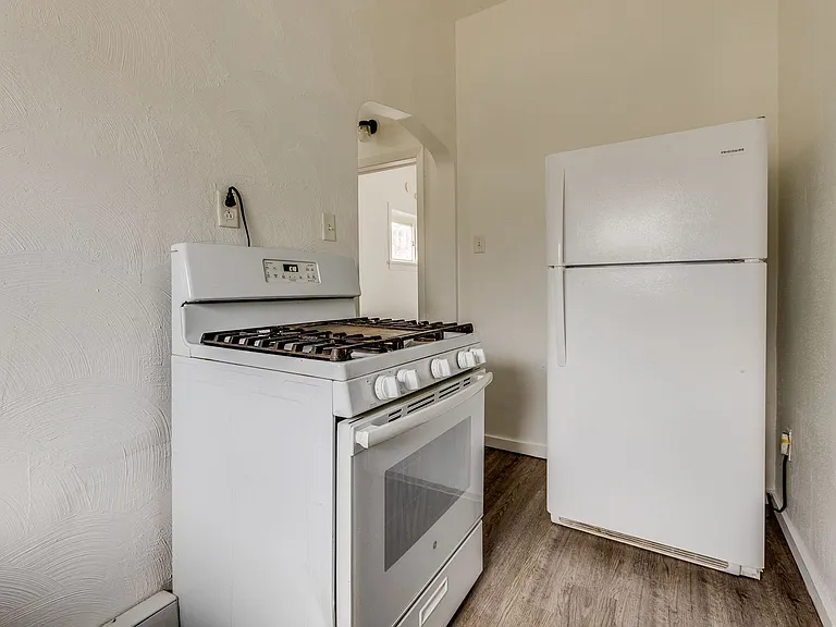440 Hays Ave — Photo 14
