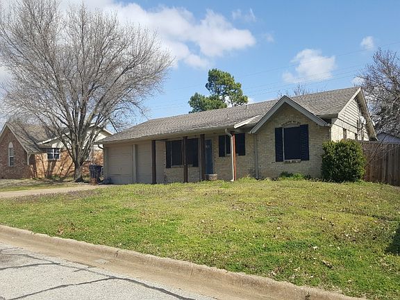 2nd image of 1408 Morrison Dr