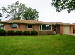 5163 Lilac Ln, Greendale, WI 53129