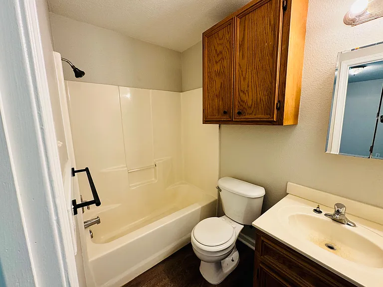 105 Greene Ln #115G — Photo 6