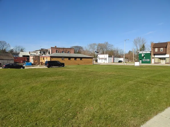 0 W Main St, Capron, IL 61012