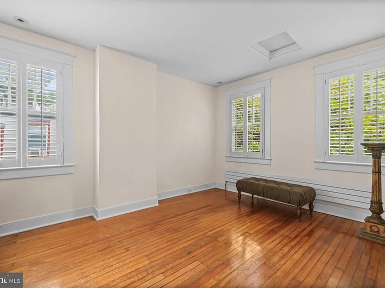 3301 Dent Pl NW — Photo 23