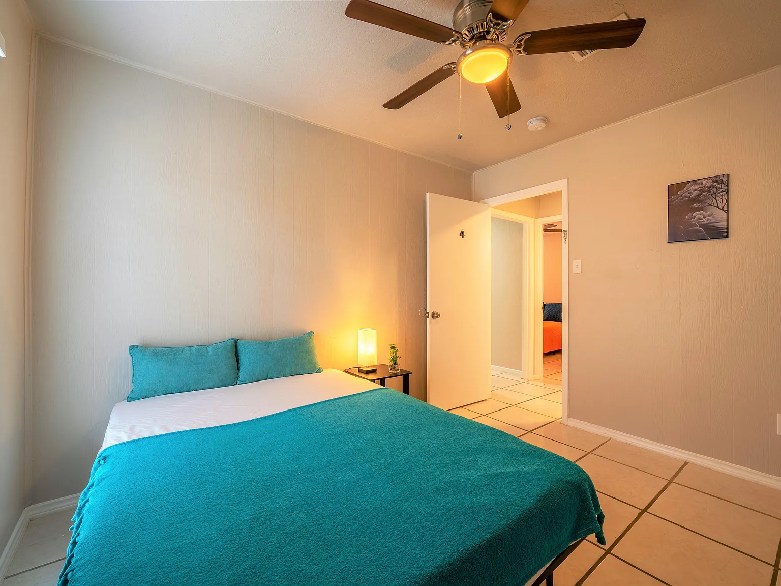 4 bed, 2.0 bath, 1240 sqft, $702 — Photo 1