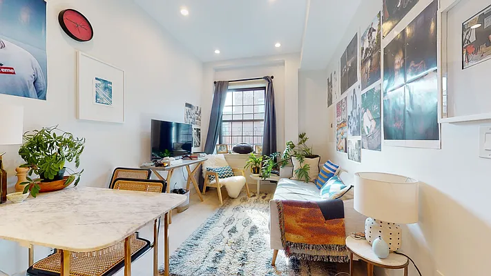 Rented by Bond New York | media 2