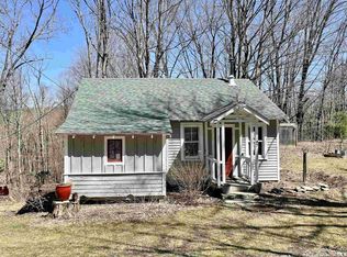 97 Oak Ridge Rd, Greenfield Park, NY 12435