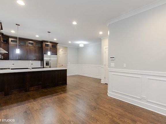 2nd image of 1539 N Western Ave #1