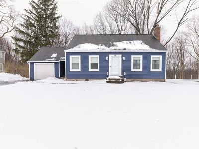 46 Center Dr, Rochester, NY, 14609