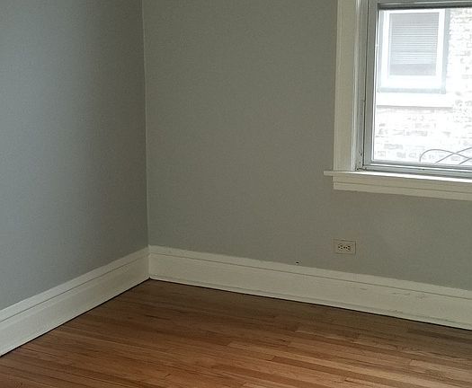 4th image of 2119 N Natchez Ave #2