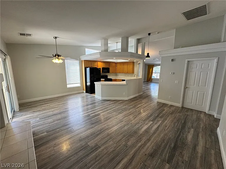 10034 Chinook Gale Ct — Photo 6