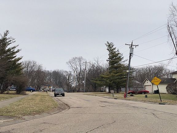 4th image of 1907 Monarch Dr