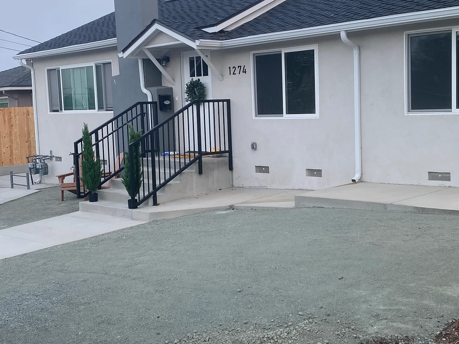 7 bed, 1600 sqft, $11,500 — Photo 1