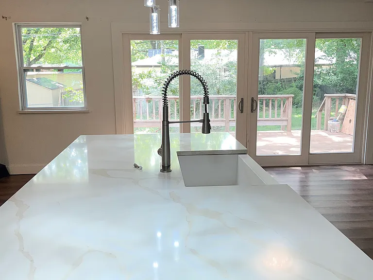 1508 S Bedford Rd — Photo 7