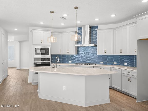 5th image of 60 BLUE OAK Court