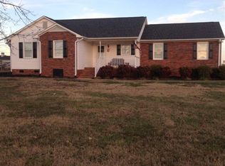 206 Upland View Dr, Boiling Springs, SC 29316