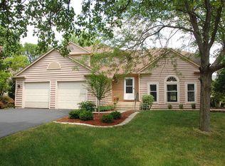 4457 Basswood Dr, Lisle, IL 60532