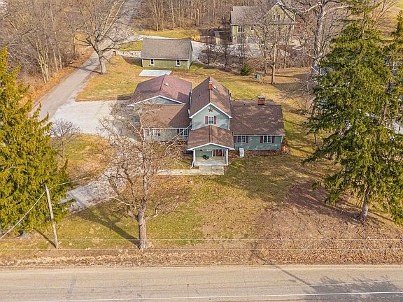 4th image of 1528 Forest Hills Rd