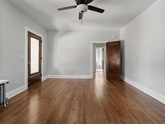 3rd image of 14 Beacon St